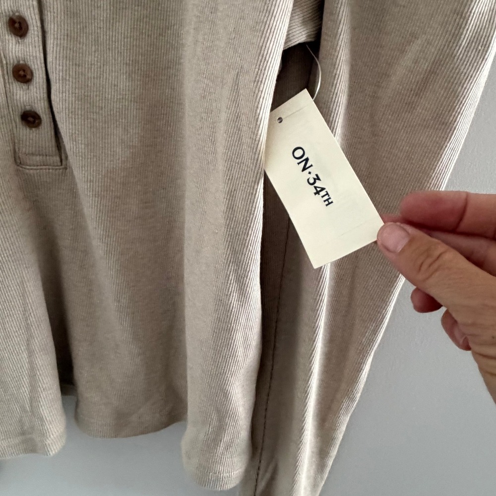 ON-34TH Beige Ribbed Henley Puff Sleeve V-Neck Knit Top Womens Large NWT Neutral - Picture 4 of 8